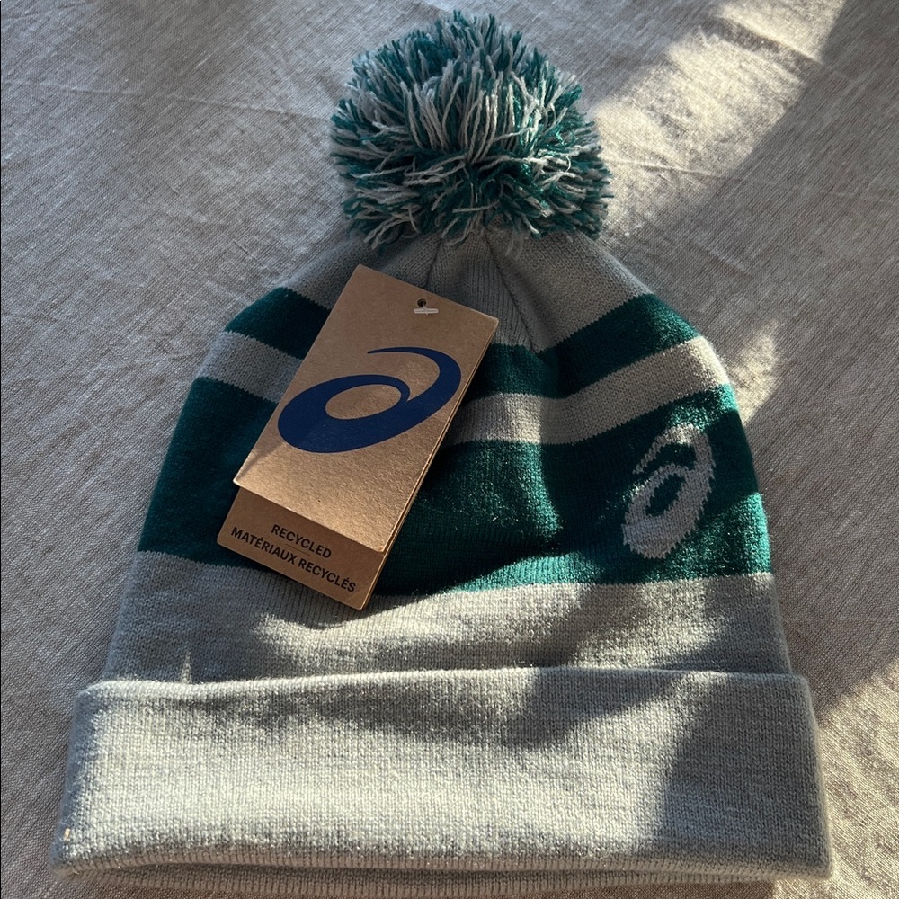 ASICS Pom Beanie